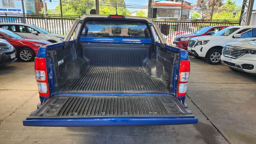 Ford Ranger XLT 4x4 Diesel 3.2 full equipo recibo vehículos - Imagen 12