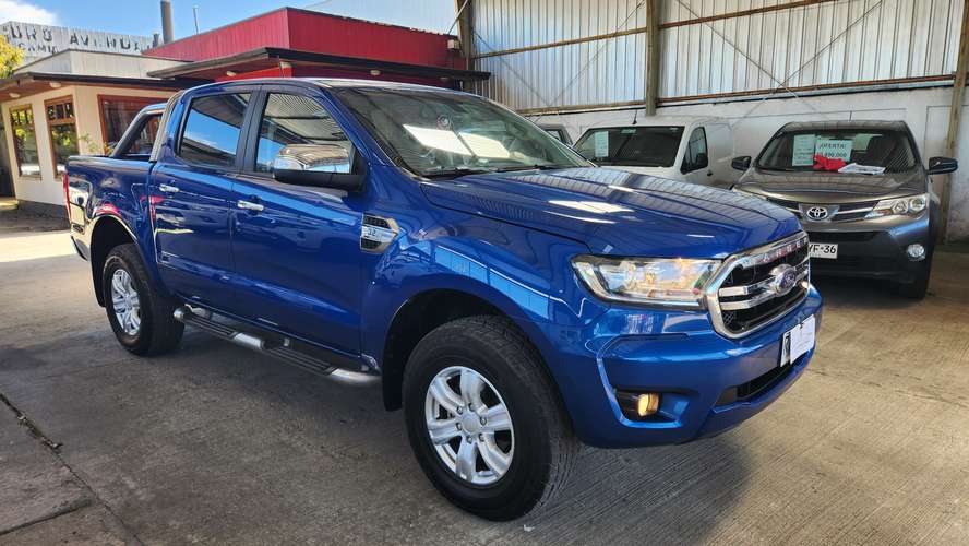 Ford Ranger XLT 4x4 Diesel 3.2 full equipo recibo vehículos - Imagen 3