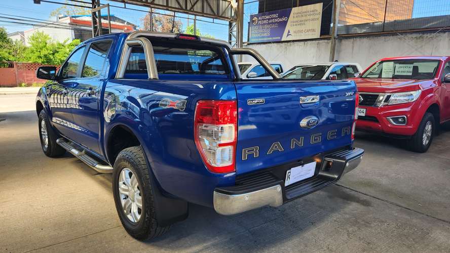 Ford Ranger XLT 4x4 Diesel 3.2 full equipo recibo vehículos - Imagen 8