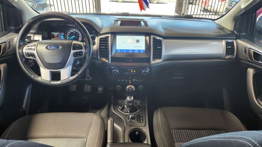 Ford Ranger XLT 4x4 Diesel 3.2 full equipo recibo vehículos - Imagen 14