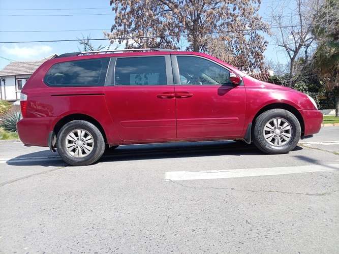 KIA GRAND CARNIVAL LX 2.2 AUT 2015
