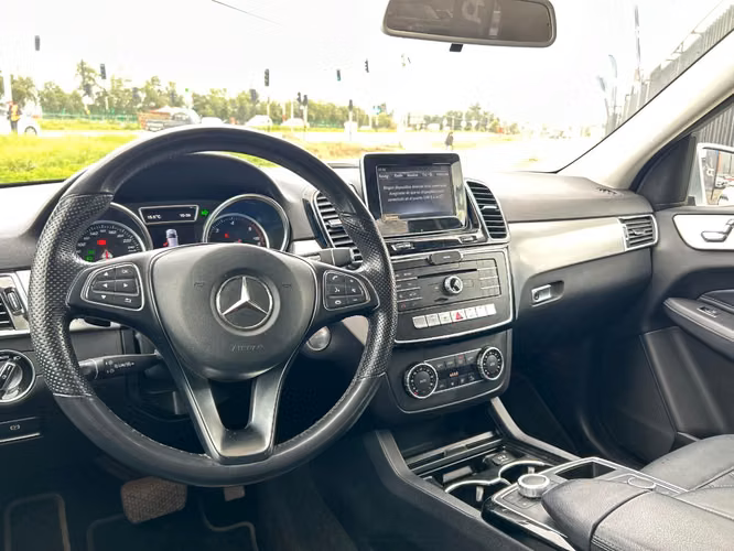 MERCEDES-BENZ GLE 250D 4MATIC  2020
