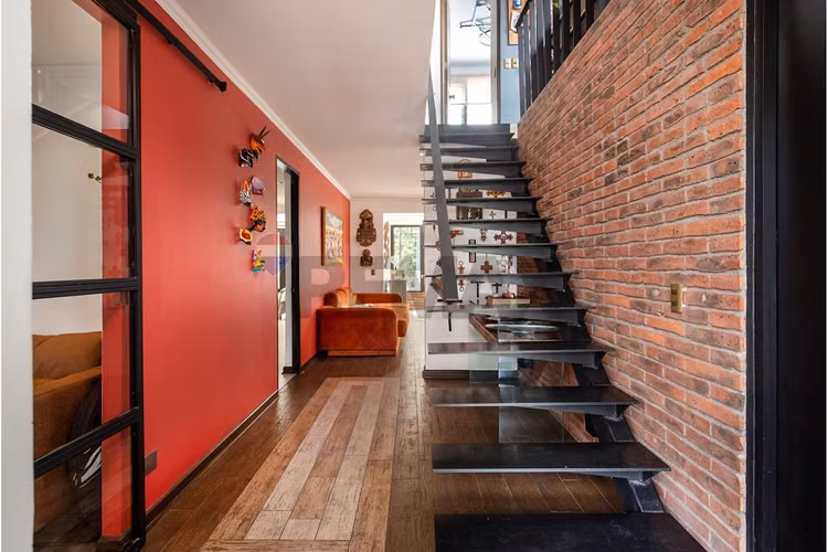 Casa remodelada 5d 4b en valle la dehesa - Imagen 3