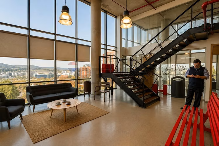 Comparte:  oficina amoblada 200m2 52uf mes.