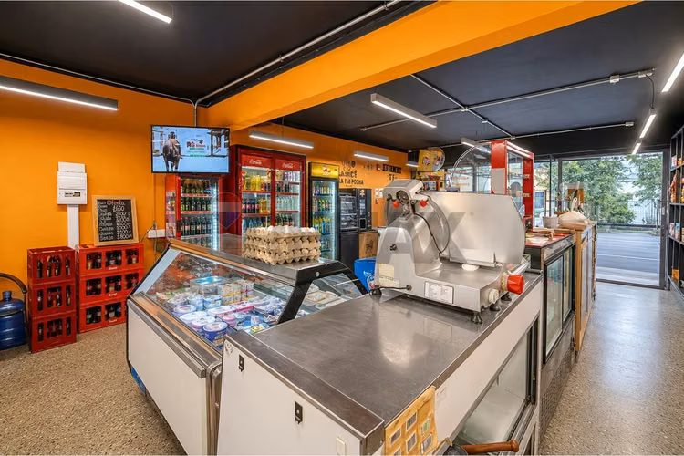 Local comercial venta | av. recoleta con einstein