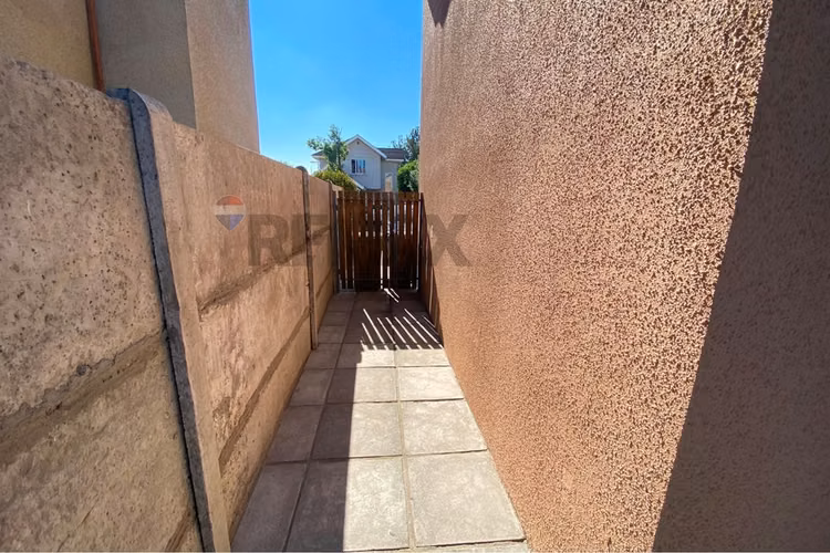 Casa en arriendo condominio, estancia liray colina