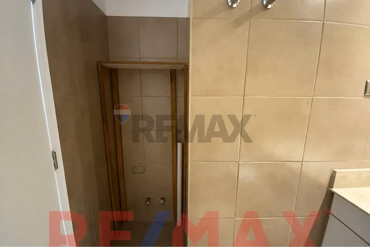 Departamento con piscina centro - Imagen 18