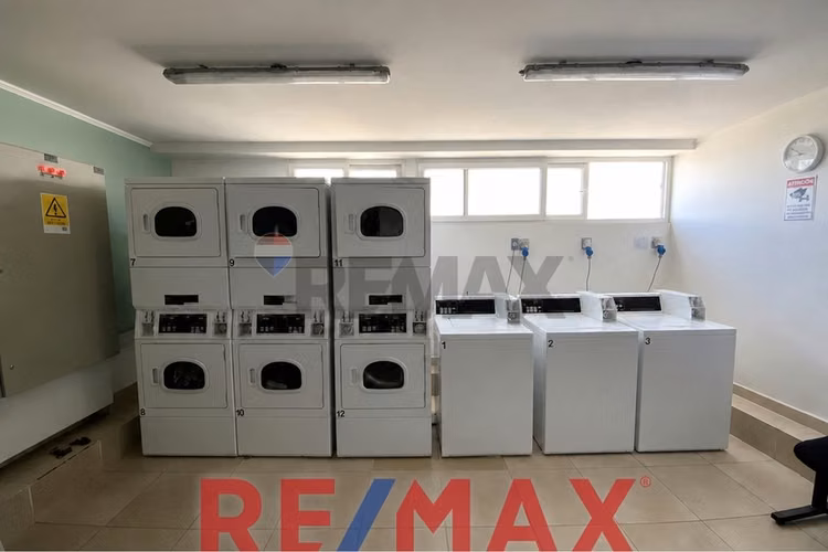 Departamento con piscina centro - Imagen 19