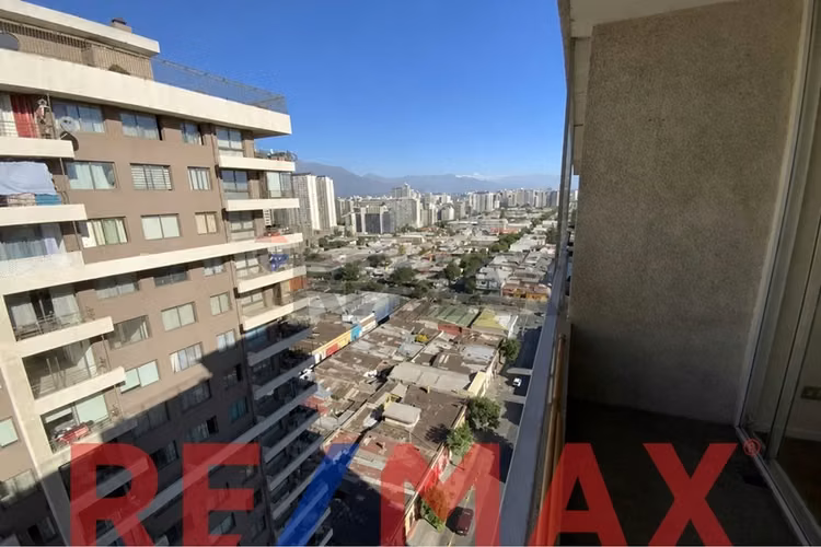 Departamento con piscina centro - Imagen 2