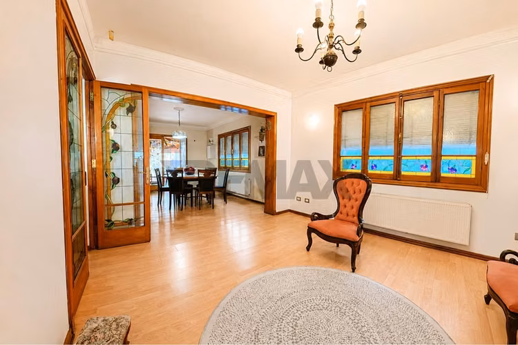 Casa amplia y remodelada en providencia - Imagen 13