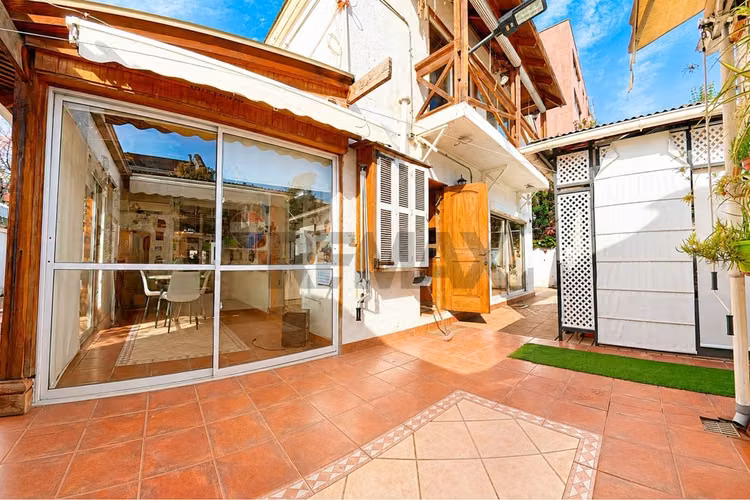 Casa amplia y remodelada en providencia - Imagen 20