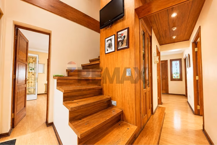 Casa amplia y remodelada en providencia - Imagen 6
