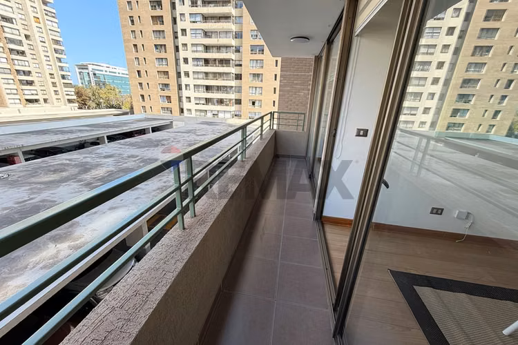 Departamento amoblado sector sur - Imagen 4