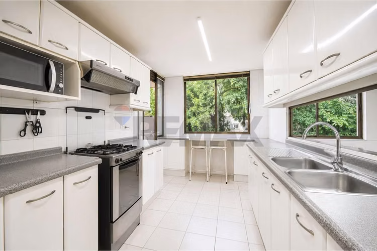 En venta - 170m2 totales 4 dorm. - Imagen 8