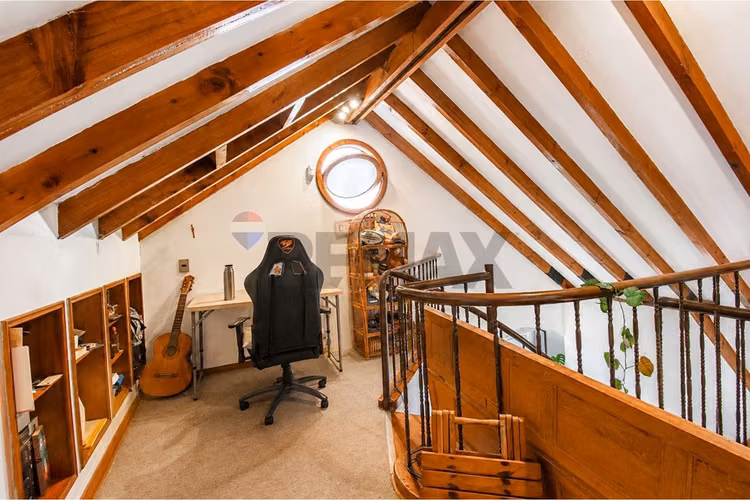 Casa aislada, 4 dormitorios, sector los dominicos - Imagen 25