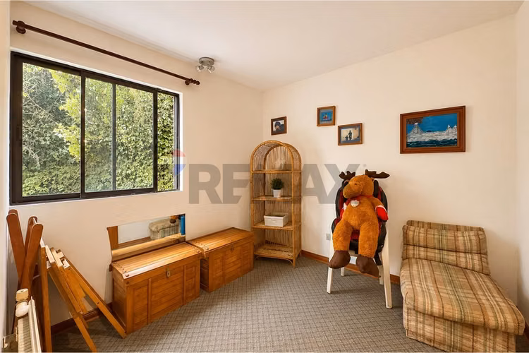 Casa aislada, 4 dormitorios, sector los dominicos - Imagen 19
