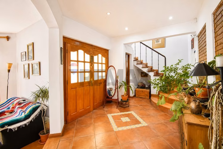 Casa aislada, 4 dormitorios, sector los dominicos - Imagen 7