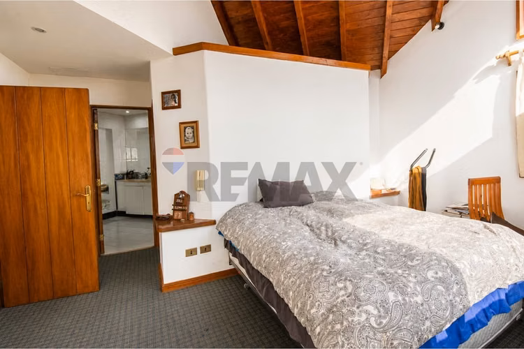 Casa aislada, 4 dormitorios, sector los dominicos - Imagen 16