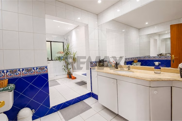Casa aislada, 4 dormitorios, sector los dominicos - Imagen 18