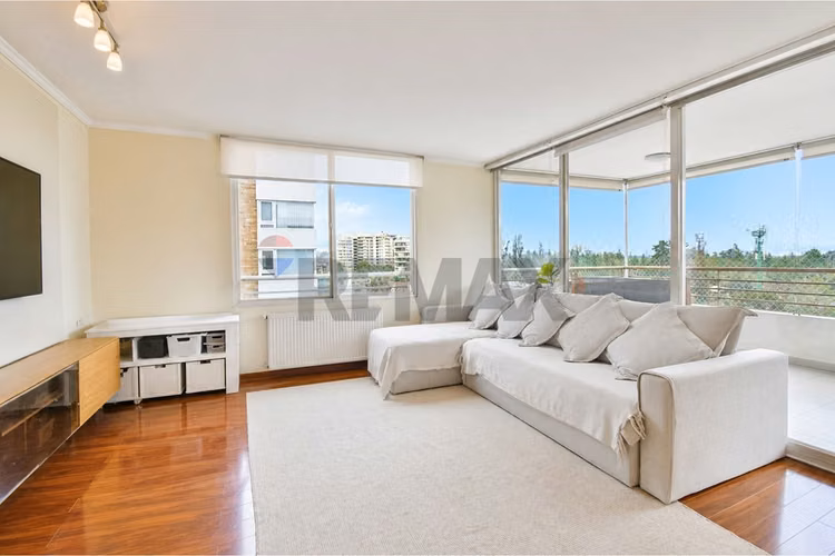 En venta amplio dpto de 3d+2b en las condes - Imagen 4