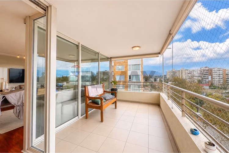 En venta amplio dpto de 3d+2b en las condes - Imagen 6