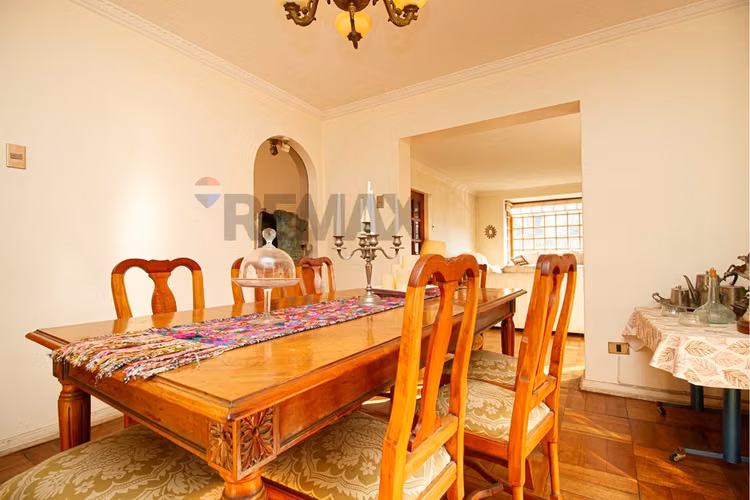 Casa en venta la reina, excelente ubicación - Imagen 2