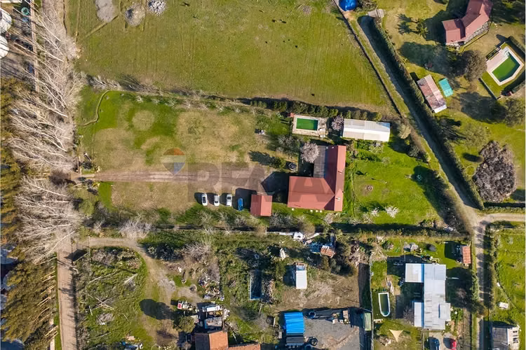 Parcela de agrado con piscina en isla de maipo