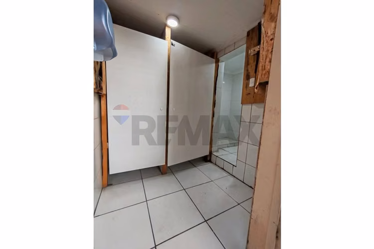 Arriendo propiedad comercial 145 m²