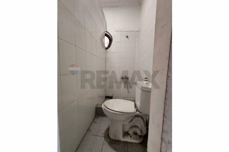 Arriendo propiedad comercial 145 m²