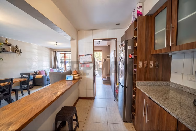 Casa en venta 4d 3b 1e - Imagen 8