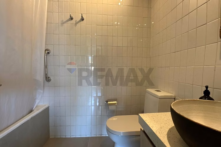Maravilloso - amplio depto remodelado 2d 2b 2est - Imagen 17