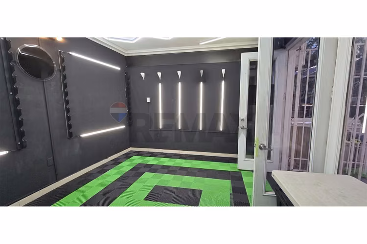 Maravillosa casa estilo francés ideal para oficina - Imagen 11