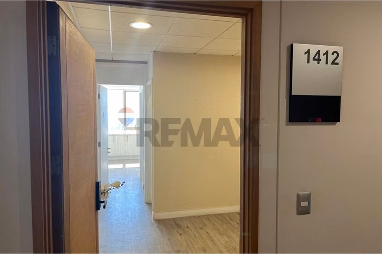 Se venden 3 oficinas juntas hoy clínica de salud - Imagen 2