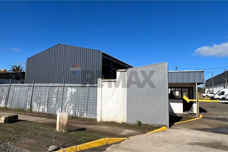 Arriendo galpón comercial - bodega