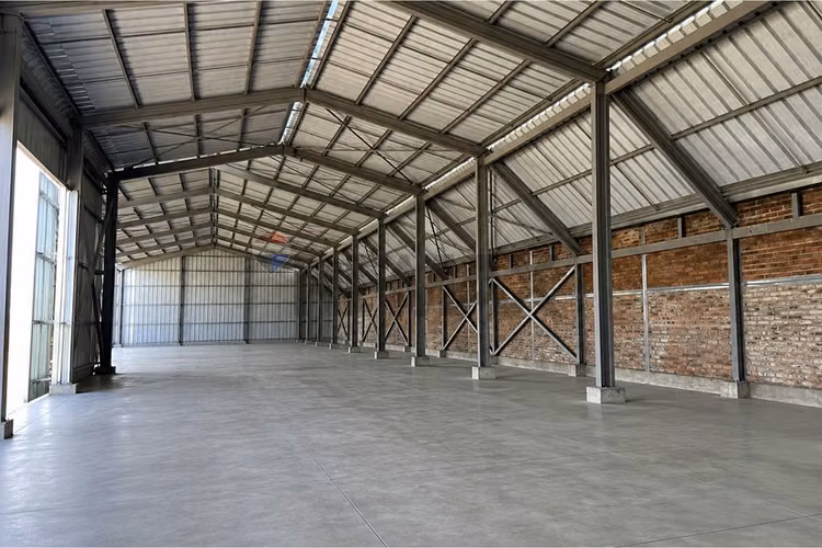 Arriendo galpón comercial - bodega