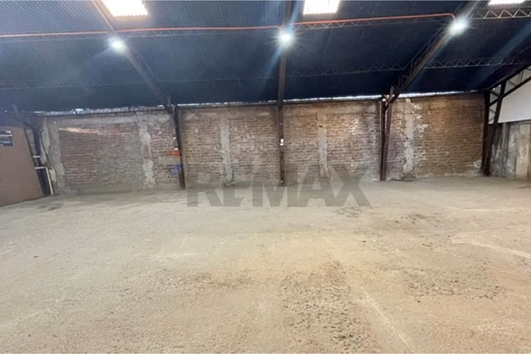 Vende galpon estacion central - Imagen 6