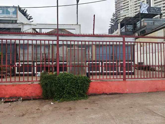 Inmueble Comercial en Av. Playa Brava | Ideal para Proyecto - Imagen 8