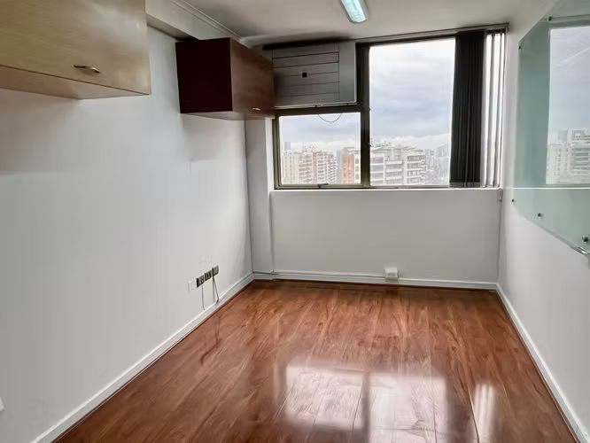 ARRIENDO OFICINA EN LOS MILITARES 5620 - Imagen 13
