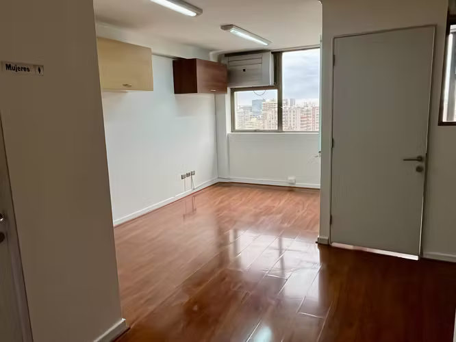 ARRIENDO OFICINA EN LOS MILITARES 5620 - Imagen 9