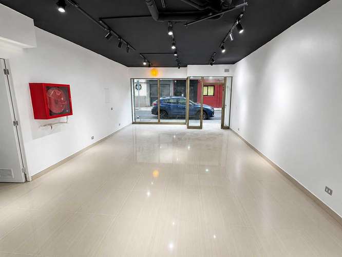 Local comercial 52m² / Metro Los Héroes / UF3950 (181504) - Imagen 3