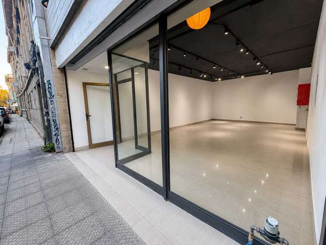 Local comercial 52m² / Metro Los Héroes / UF3950 (181504) - Imagen 10