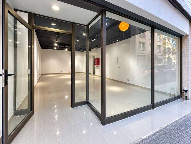 Local comercial 52m² / Metro Los Héroes / UF3950 (181504) - Imagen 5