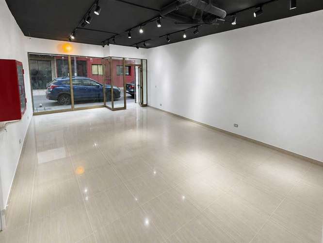 Local comercial 52m² / Metro Los Héroes / UF3950 (181504) - Imagen 6