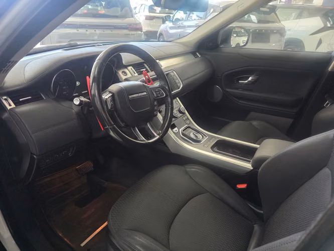 LAND ROVER EVOQUE 2.0T HSE DYNAMIC 2018 - Imagen 5