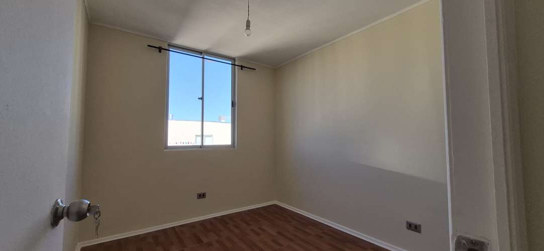 Venta de Dpto. en Villa Alemana, 3 dormitorios, un baño.  Remodelado.  1.410 UF