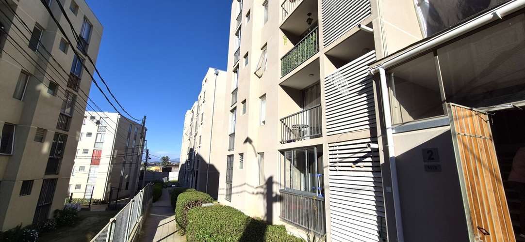 Venta de Dpto. en Villa Alemana, 3 dormitorios, un baño.  Remodelado.  1.410 UF