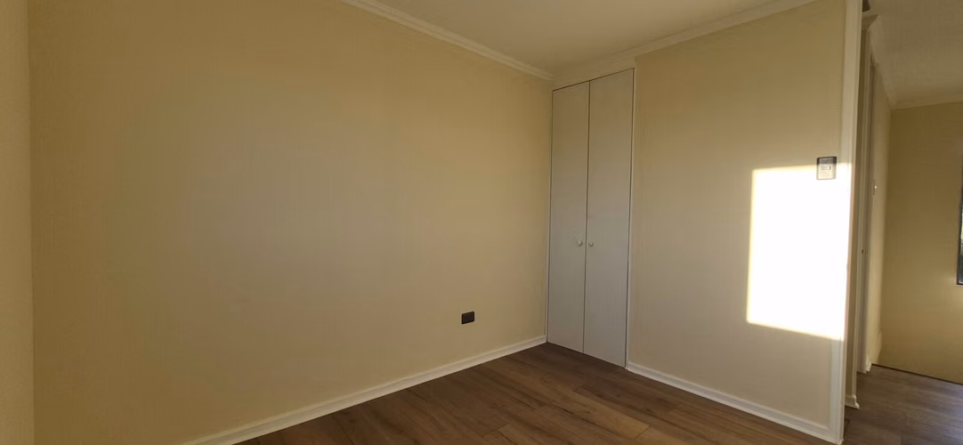 Venta de linda casa recién remodelada, 3 dormitorios, en Peñablanca. 121 M$.