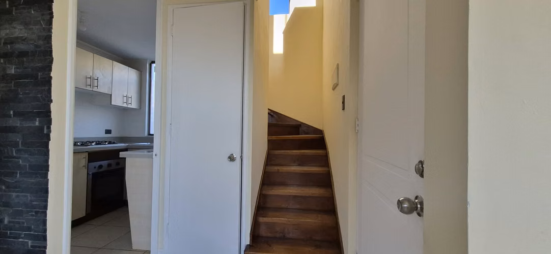 Venta de linda casa recién remodelada, 3 dormitorios, en Peñablanca. 121 M$. - Imagen 12