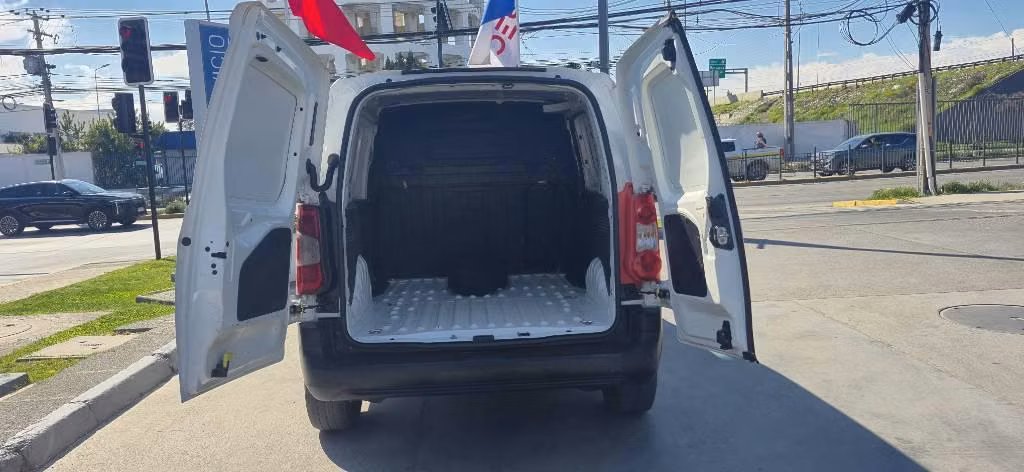 Vendo citroen Berlingo 2019 - Imagen 2