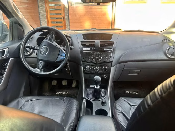 Camioneta mazda BT-50 2018 diesel - Imagen 4